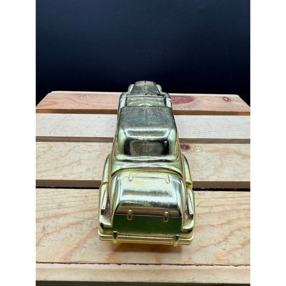 Vintage AVON Solid Gold Cadillac Aftershave – 6 oz Excalibur, 1970s - Picture 4 of 8